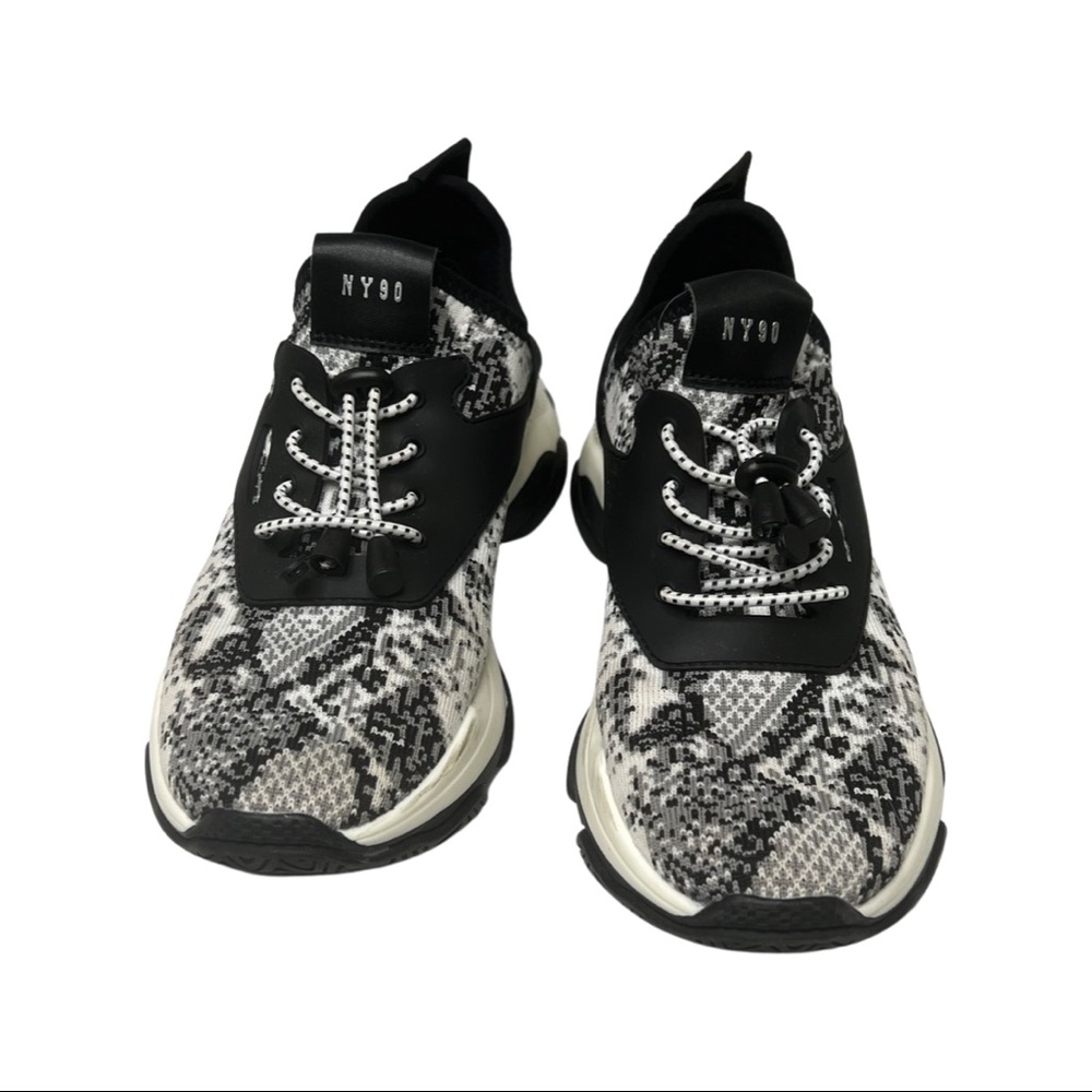 Steve Madden Myles Sneakers